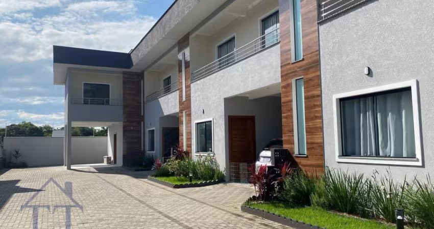 Casa em condomínio fechado no Bom Retiro