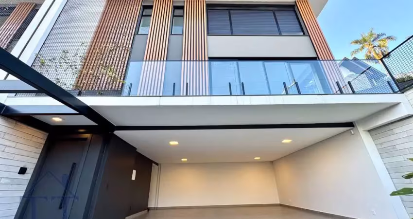 Casa em condomínio fechado com 3 quartos à venda no América, Joinville 