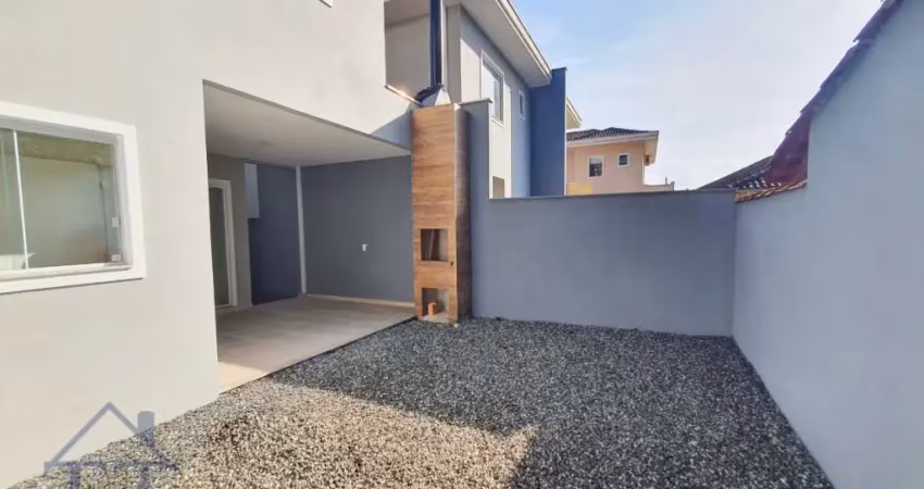 Casa em condomínio fechado com 3 quartos à venda no América, Joinville 