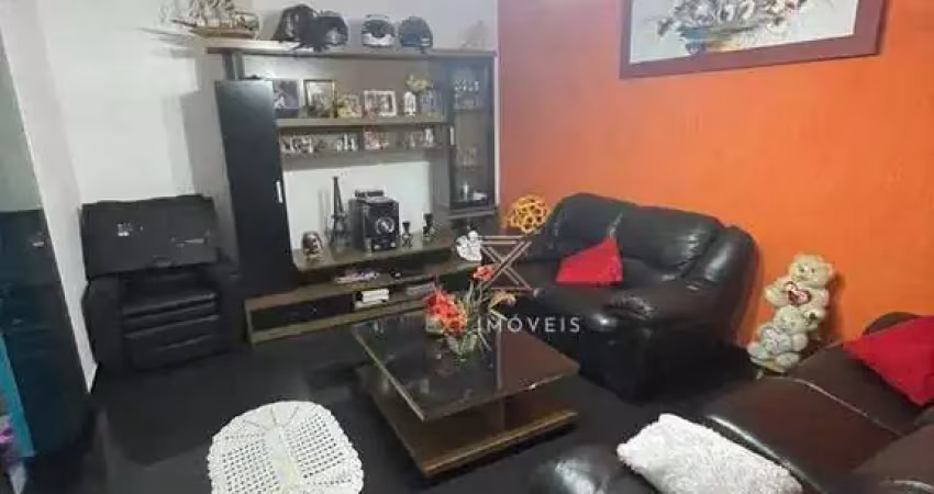 Casa com 4 dormitórios sendo 1 suíte, sala, cozinha, 2 banheiros, área externa com banheiro, churrasqueira e forno a lenha, varanda, porão.