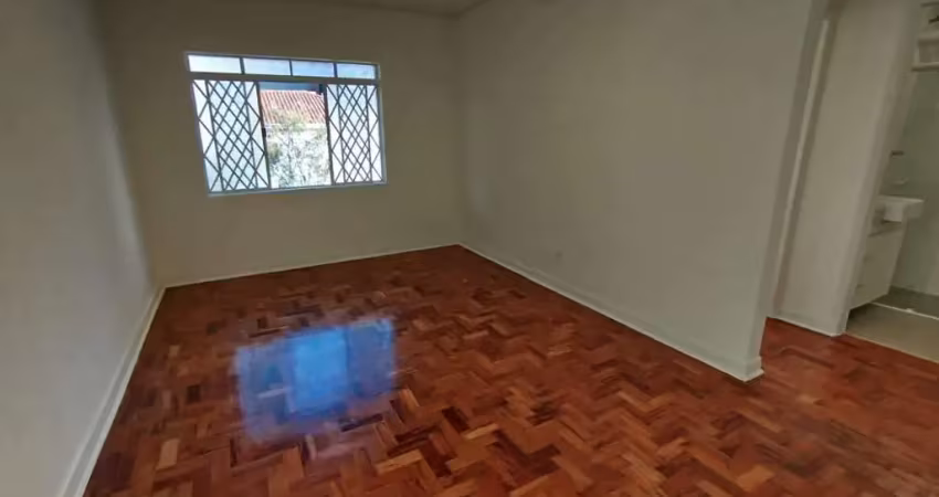 Apartamento com 2 quartos para alugar na Rua Caiubi, 474, Perdizes, São Paulo
