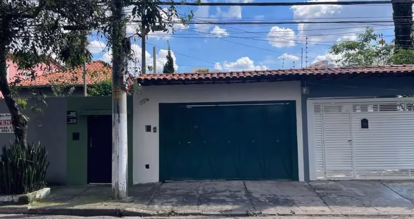 Casa com 3 quartos para alugar na Rua Bartolomeu Feio, 331, Vila Cordeiro, São Paulo
