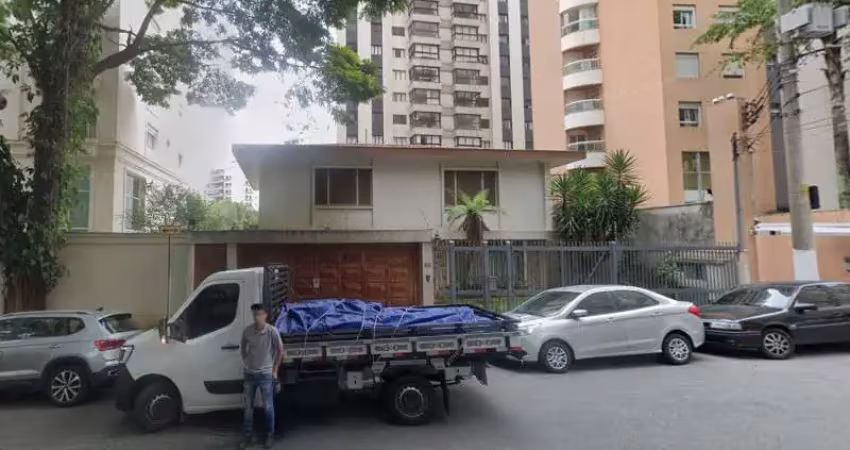 Casa com 3 quartos à venda na Rua Inajaroba, 156, Vila Nova Conceição, São Paulo