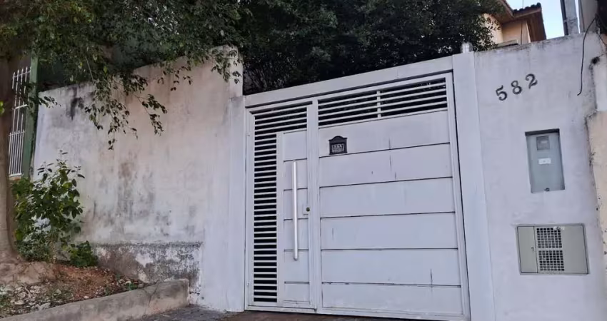 Casa com 3 quartos à venda na Rua Frei Claude Alberville, 582, Jardim João XXIII, São Paulo