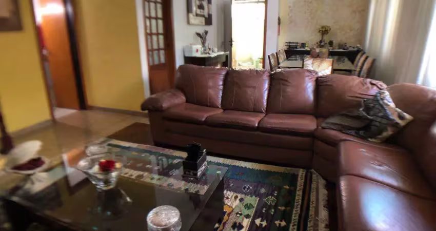 Casa com 3 quartos para alugar na Rua José de Albuquerque Medeiros, 422, Água Fria, São Paulo