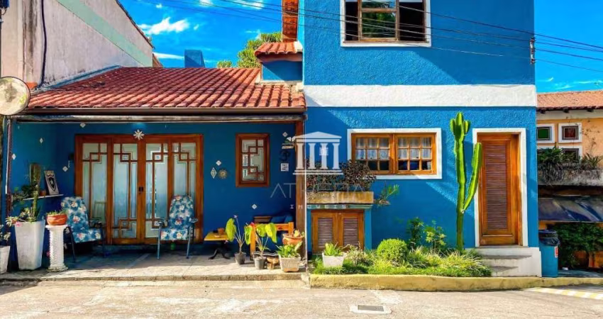 Casa com 3 dormitórios à venda, 127 m² por R$ 550.000,00 - Iucas - Teresópolis/RJ