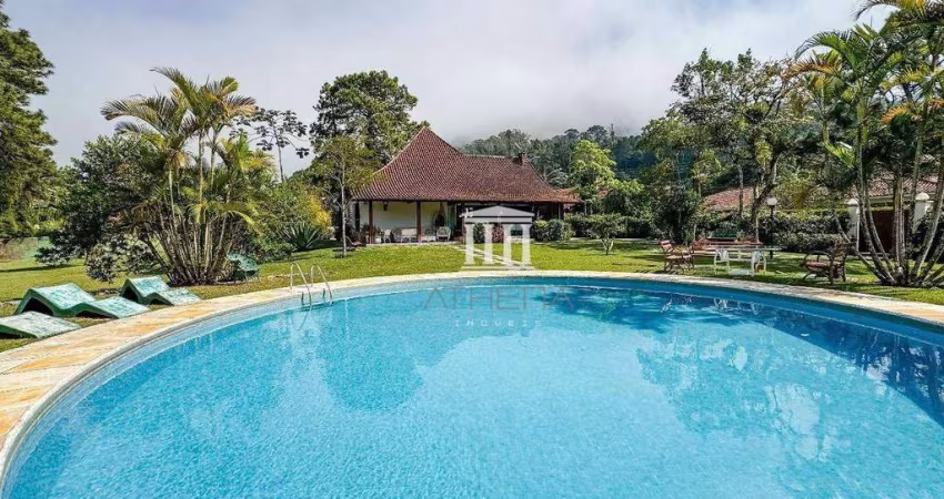 Casa com 5 dormitórios à venda, 600 m² por R$ 4.800.000,00 - Comary - Teresópolis/RJ