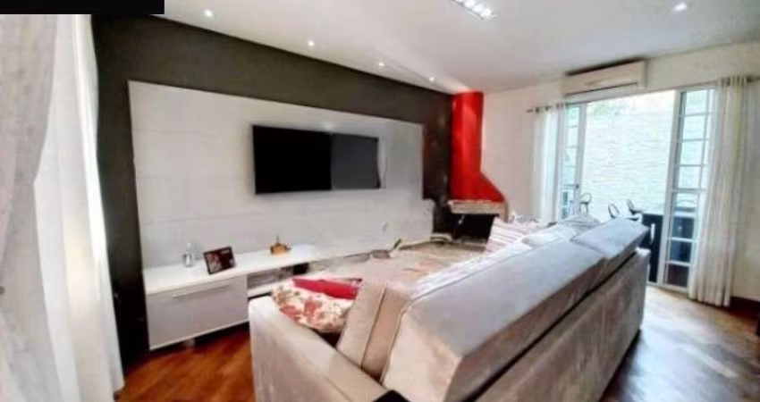 Imperdível oportunidade! Casa à venda em Cotia-SP, Jardim Torino. 2 quartos, 2 salas, 1 banheiro, 2 vagas, 73m². Confira!