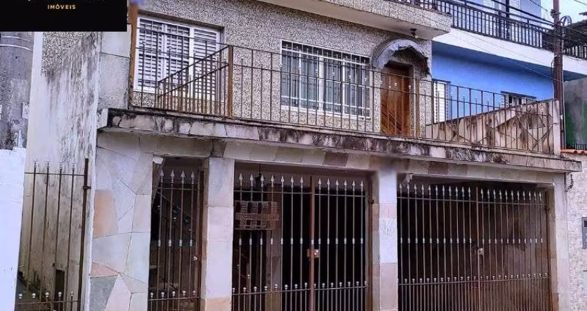 Casa Espaçosa na Vila Gustavo: 2 Quartos, 1 Suíte, 3 Salas, 2 Banheiros, 2 Vagas de Garagem - 215m² - São Paulo-SP