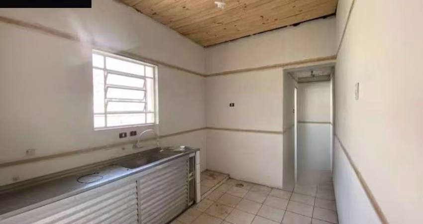 Alugue já: Casa de 2 quartos, 2 salas, 1 banheiro e 5 vagas no Tucuruvi - SP! Espaço e conforto para você e sua família!
