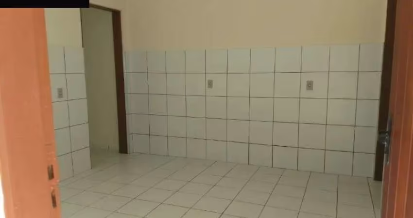 Casa Térrea de 2 Dorms no Parque Edu Chaves, São Paulo - 100m² por R$2.100,00 - Agende uma Visita Agora!