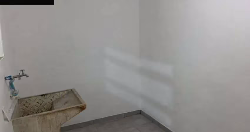 Casa com 2 quartos à venda na Rua Bacaxá, Vila Carbone, São Paulo