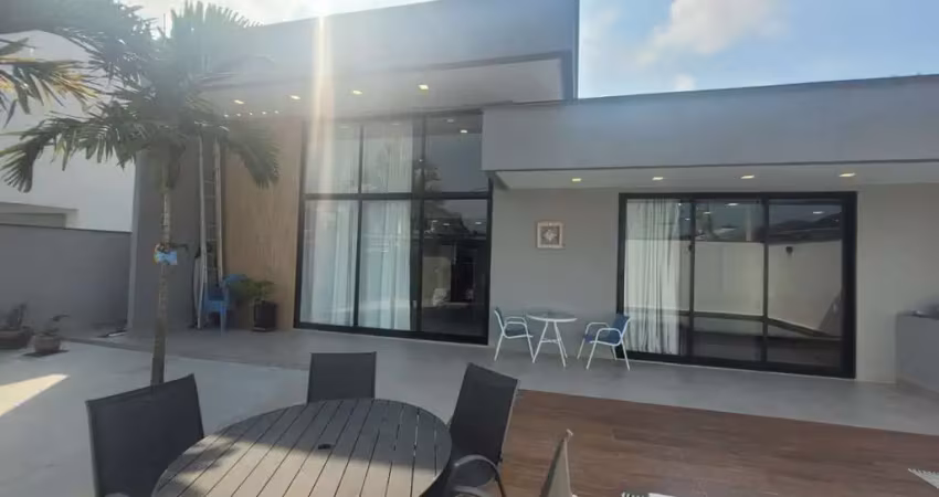 Casa em condomínio para venda em rio de janeiro, vargem pequena, 3 dormitórios, 3 suítes, 5 banheiros, 2 vagas