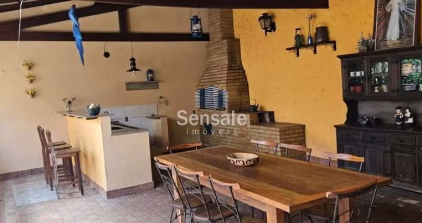 Casa com 3 quartos à venda na Rua Oswaldo Cruz, 55, Nova Suíssa, Belo Horizonte