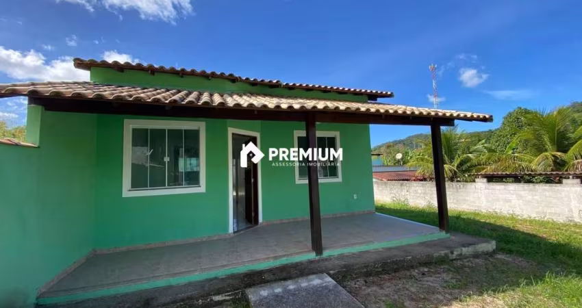 (VENDA) 2 QUARTOS, 1 SUÍTE, COZINHA AMERICANA, GARAGEM, TERRENO AMPLO