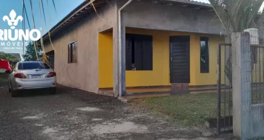 CASA A VENDA NA PRAIA
