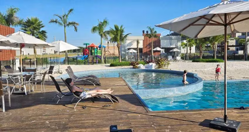 Terreno à venda na Avenida Deltaville, lote 252, Deltaville, Biguaçu