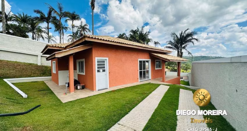 Casa à venda em meio a Natureza - em Mairiporã