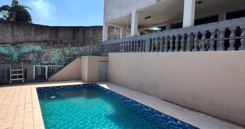 Casa á venda em condomínio Shangri-la em Atibaia