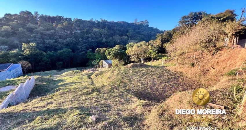 Terreno escriturado de 1.078m² à venda em Atibaia