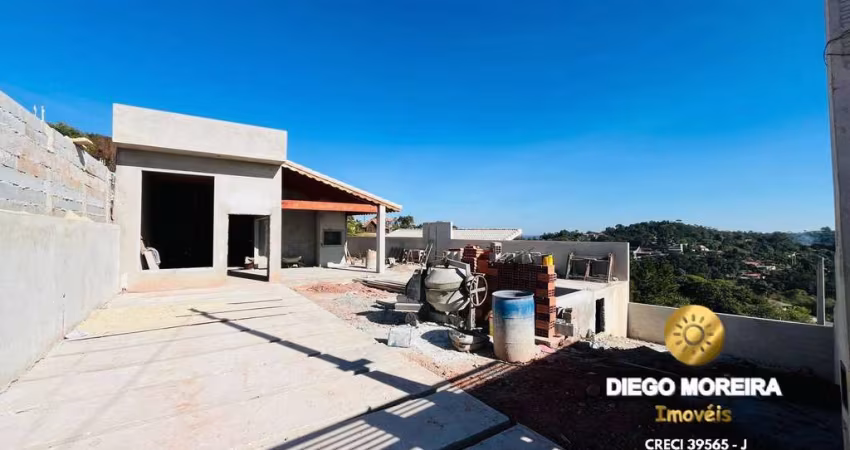 Casa com 3 dormitórios e piscina á venda em Mairiporã