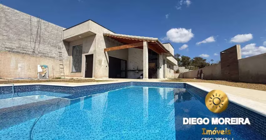 Casa com 3 dormitórios e piscina á venda em mairiporã