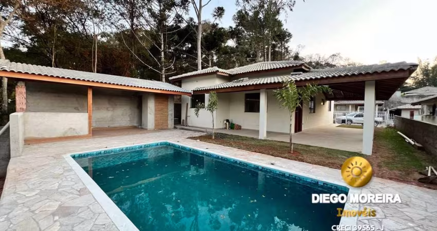 Casa Térrea com 3 dormitórios à venda em Atibaia