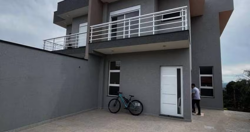 Casa  à Venda em Atibaia – Oportunidade Incrível!