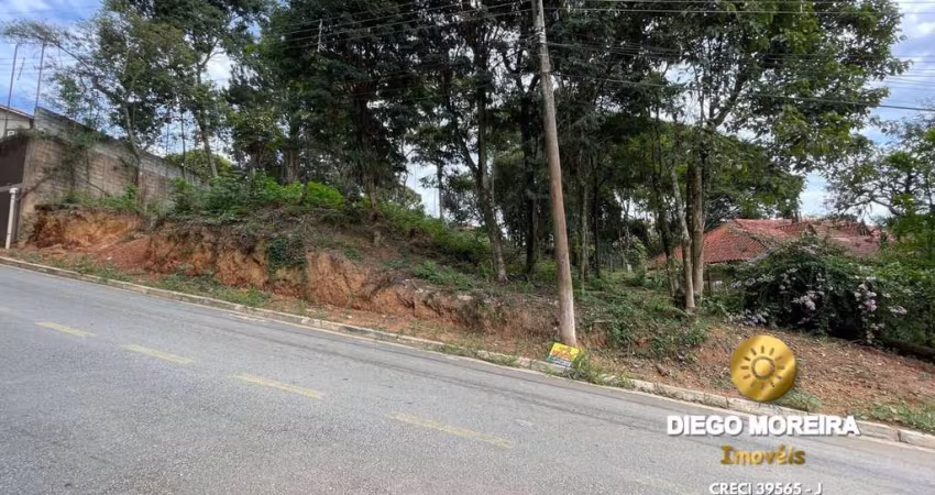 Terreno à venda – Ótima localização!