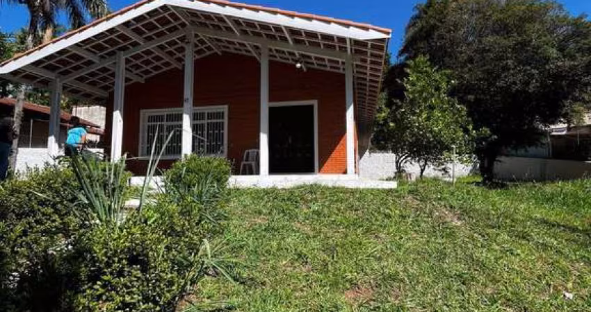 Casa À venda em Atibaia – Jardim do Lago! Oportunidade Única