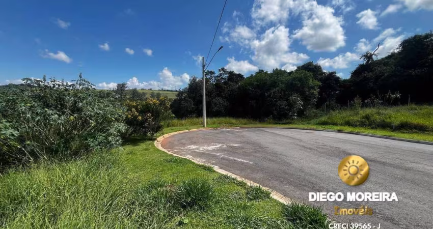 Terreno à Venda no Condomínio Elementum!