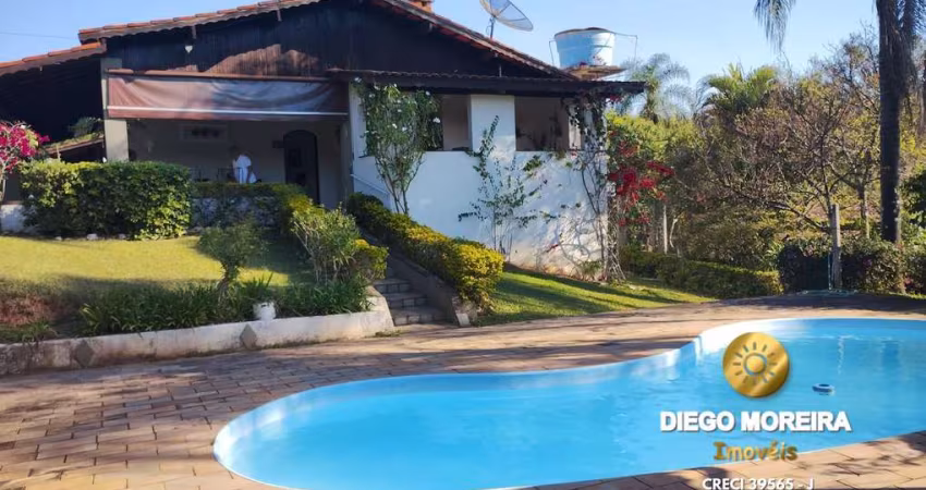Chácara escriturada à venda em Atibaia com 2.520m²