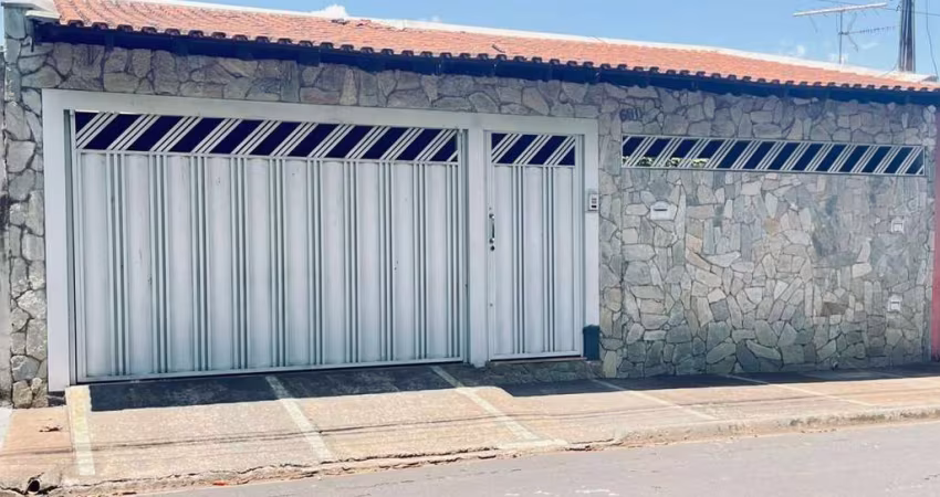 Casa para Venda em Ribeirão Preto, Adelino Simioni, 3 dormitórios, 1 suíte, 2 banheiros, 3 vagas