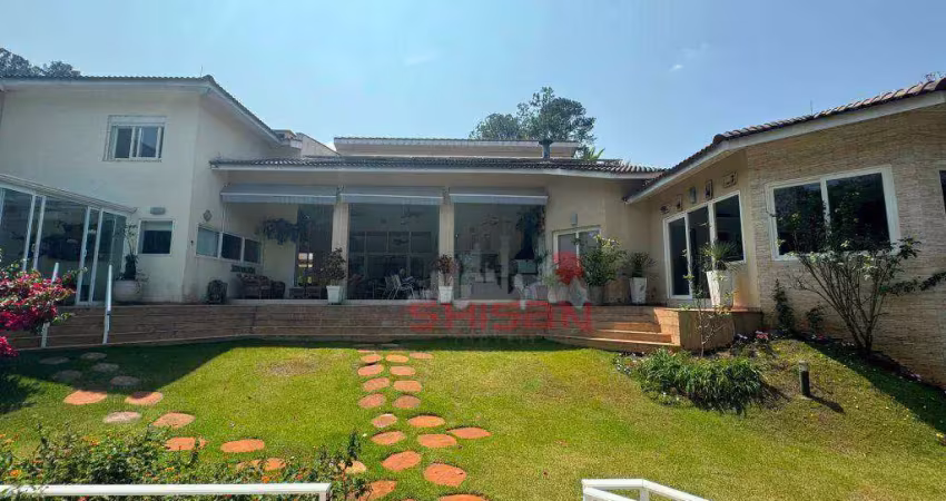 Vende-se casa de alto padrão (849m²), com 8 suítes e pronta para uso - estância parque atibaia