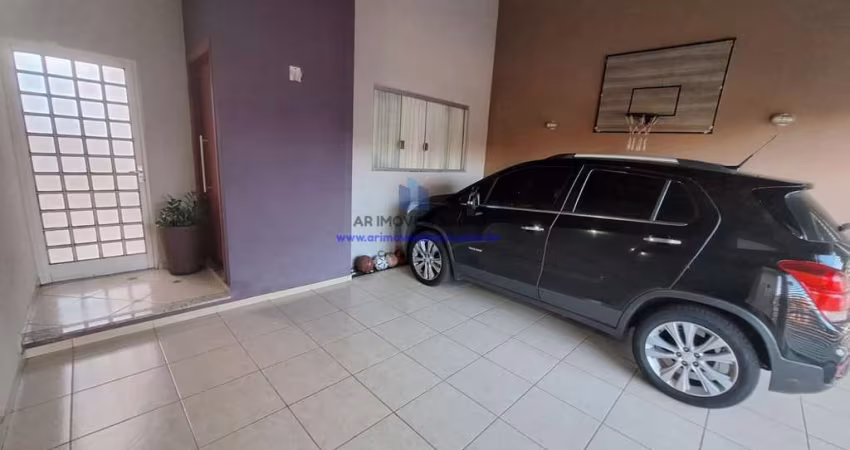 Casa para Venda em Bauru, Jardim Olímpico, 3 dormitórios, 1 suíte, 2 banheiros, 2 vagas