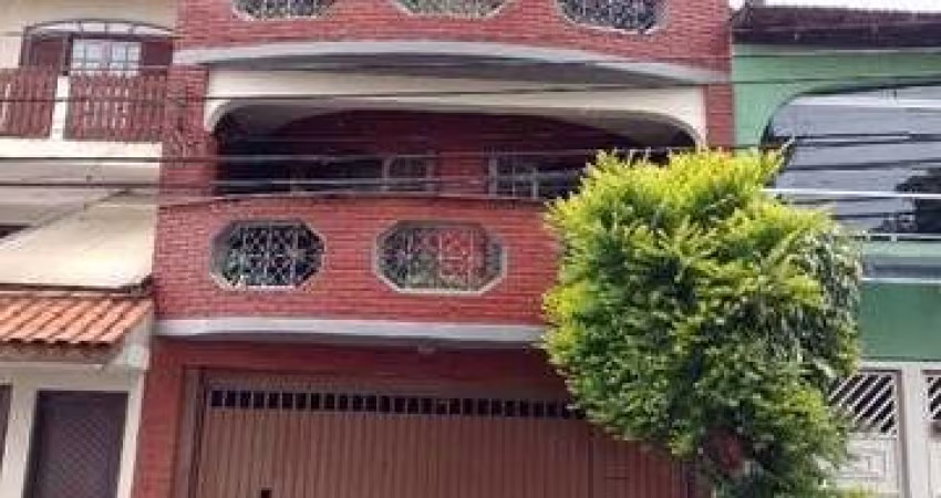Casa no Quitaúna com 3 dormitórios e com 300 m².