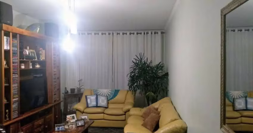CASA Santo Antônio - Osasco /   2 Vagas de Carro /  2 Dormitórios /