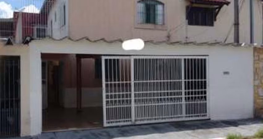 Casa Grande à Venda na Cidade Líder com 4 dormitórios  3 banheiros 3 vagas