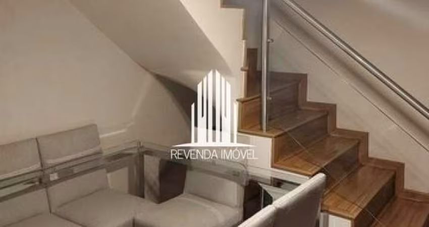 Sobrado a venda na Parada Inglesa com 128m² 3 dormitórios 2 suítes 5 banheiros 4 vagas