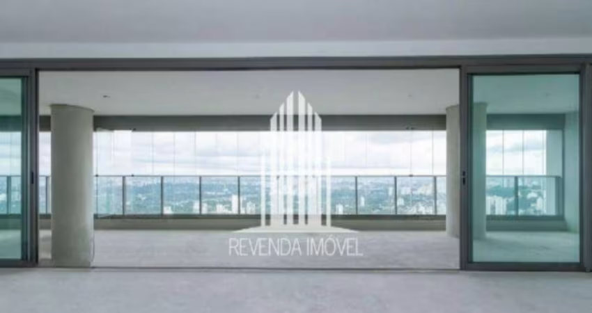 Apartamento no Condomínio Altto Vila Madalena no Sumarezinho com 275m² 4 dormitorios 2 suítes 6 banheiros 4 vagas