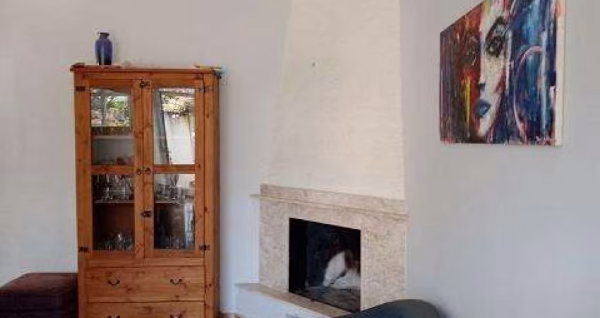 Casa Térrea com 105 m², 3 dormitórios, 3 vagas, 3 banheiros, ótima localização no Jardim Dom Bosco