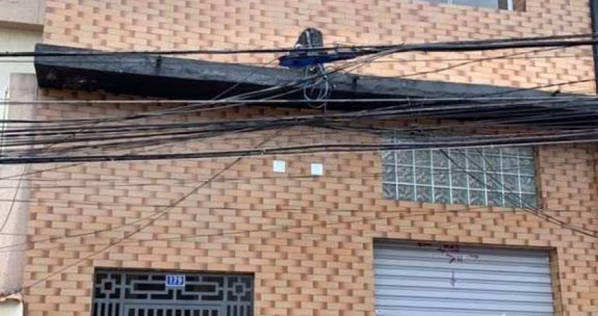 Sobrado para Renda a Venda