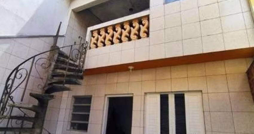 Sobrado em Santo André, 156m², 3 Dormitórios.