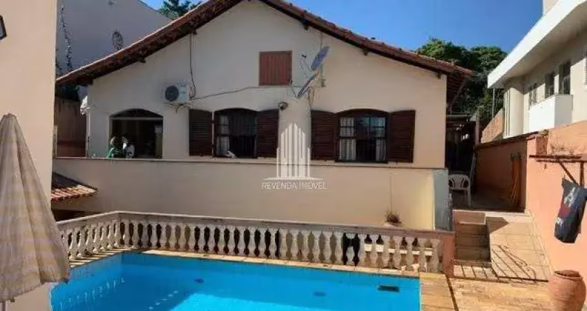 Casa em São Caetano do Sul, 447m², 3 Dormitórios, 5 vagas.