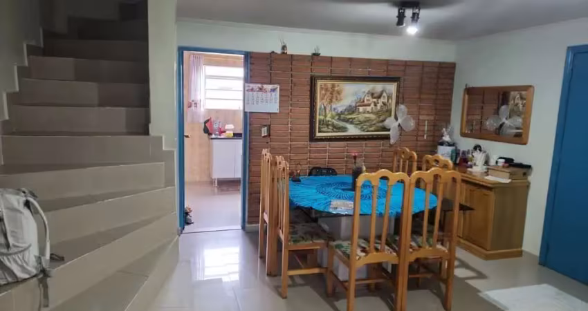 Sobrado no Baeta Neves, 178m², 3 dormitórios.