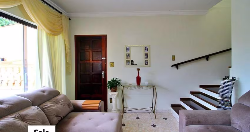 Sobrado á venda com 193m² 2 dormitorios 2 vagas de garagem no Jardim Alvorada