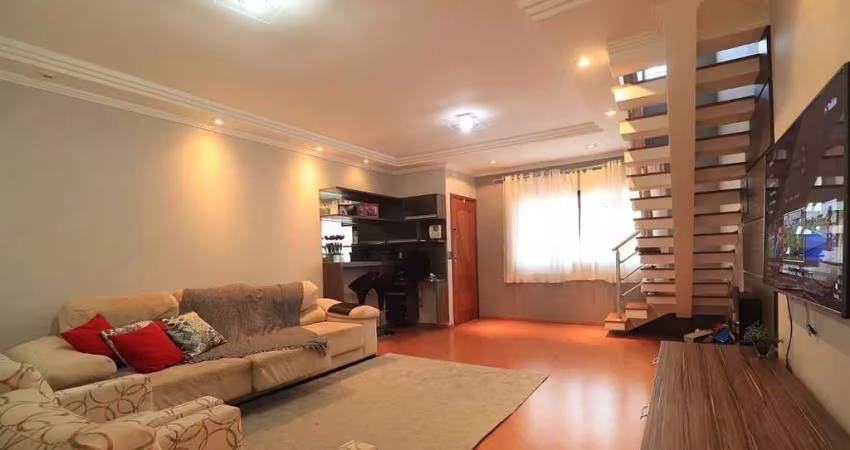 Sobrado em Jardim Las Vegas, 250m², 3 Dormitórios.