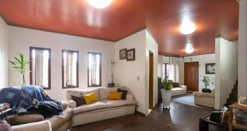 Sobrado em São Bernardo do Campo, 380m², 4 Dormitórios.
