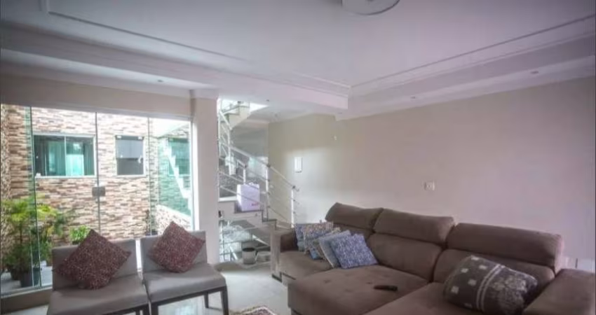 Sobrado em Nova Petrópolis, 285m², 3 Dormitórios
