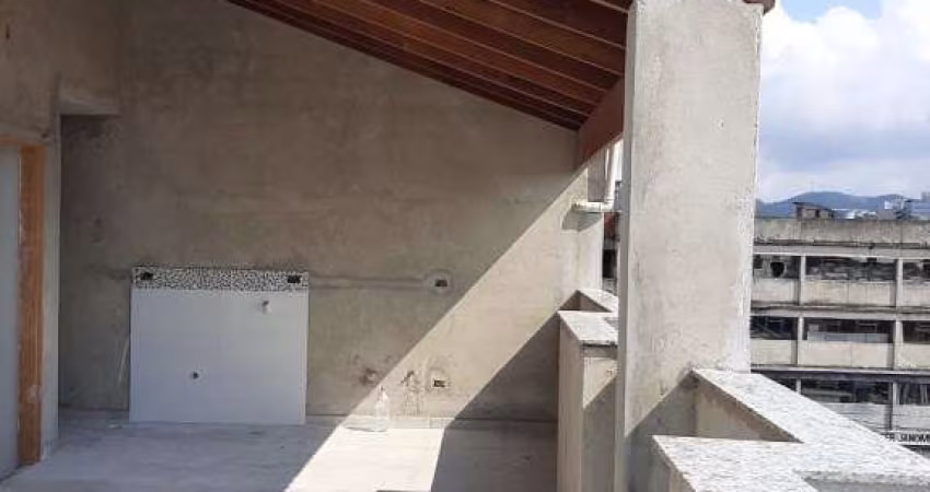 Cobertura com 96m², 2 dormitórios (uma suíte), 2 banheiros, sala, cozinha, área de serviço, 1 vaga, Santo André, SP